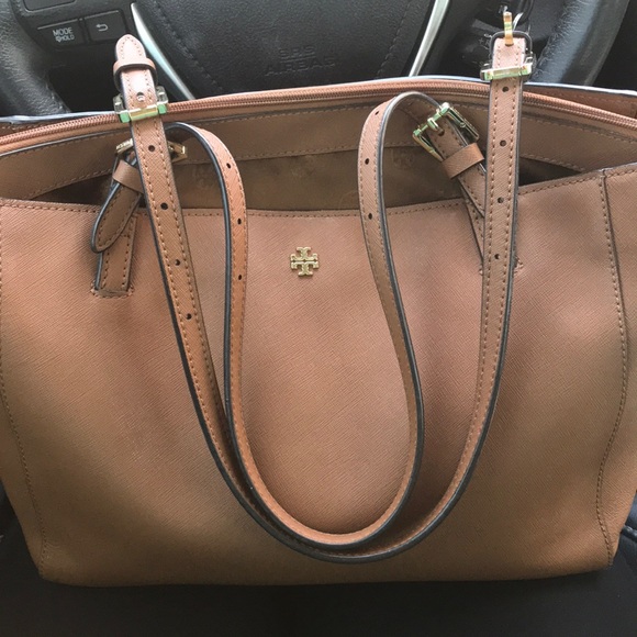 Tory Burch Handbags - Authentic Tory Burch Purse